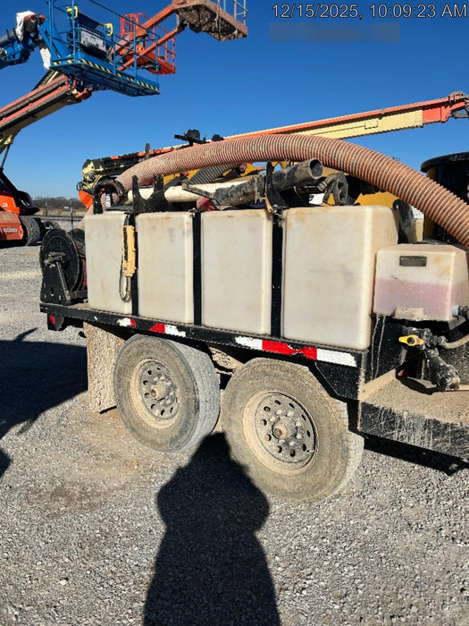 2023 Vac-Tron LP573XDT T4 Koehler Diesel Engine, 500 Gallon Debris Tank, x2 100 Gallon Water Tanks