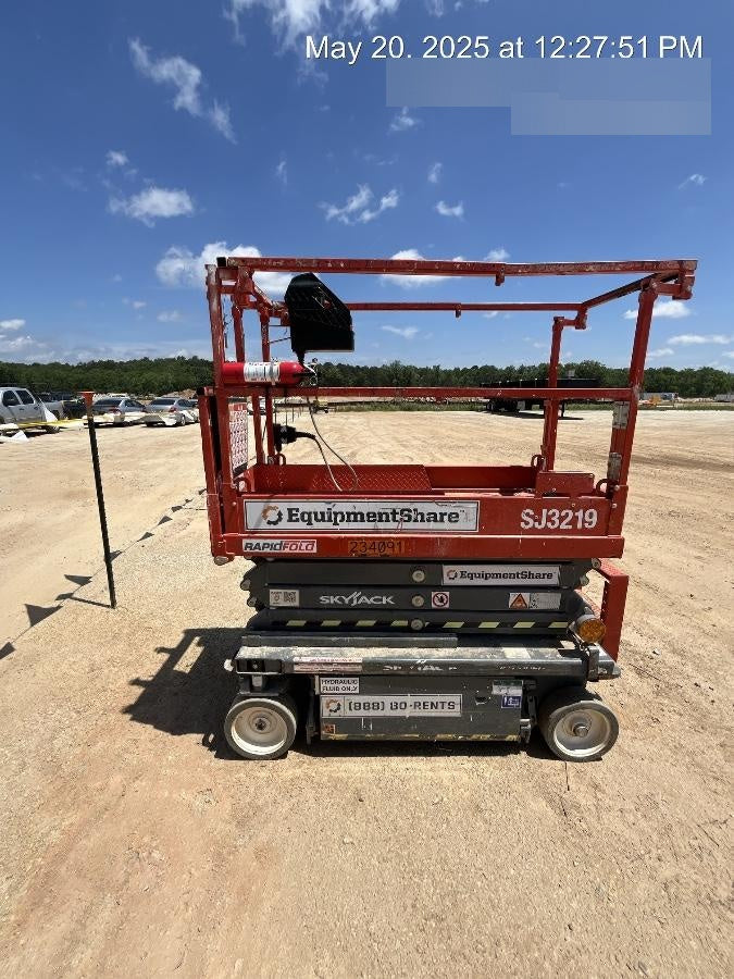 2022 SKYJACK SJ3219