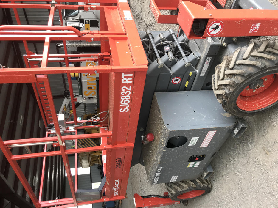 2019 SKYJACK SJ6832 RT