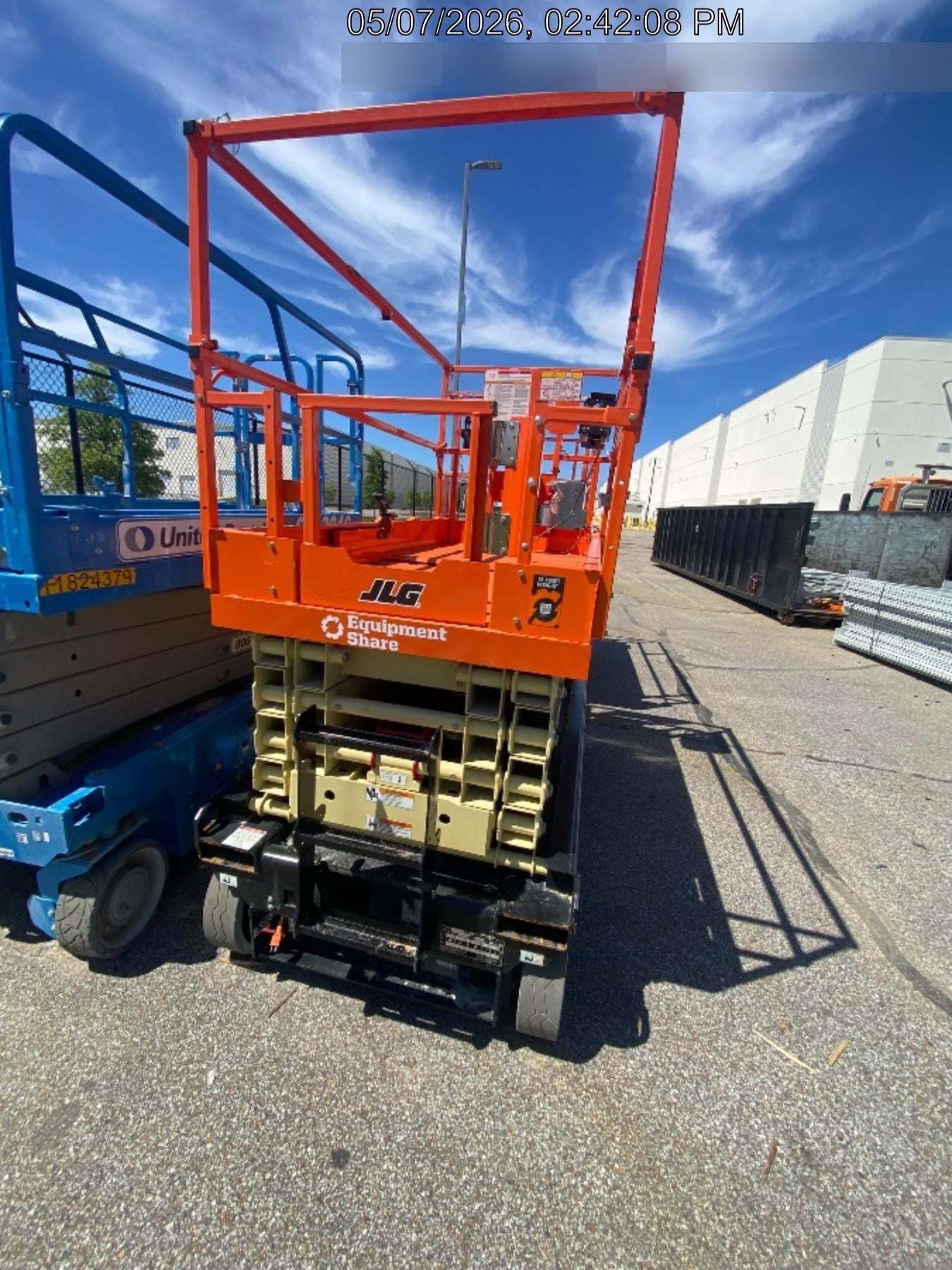 2025 JLG ES3246