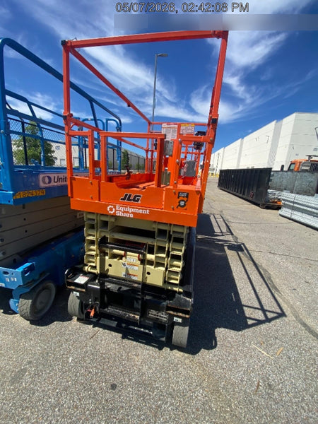 2025 JLG ES3246