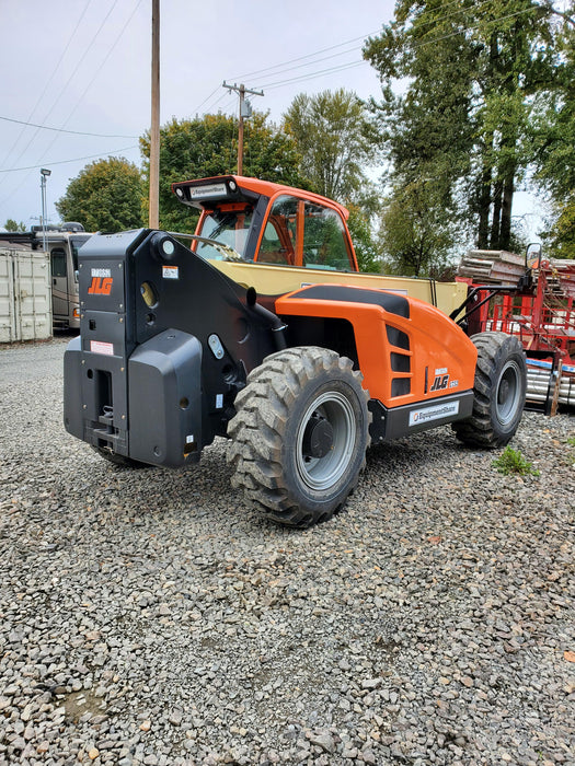2021 JLG 1732