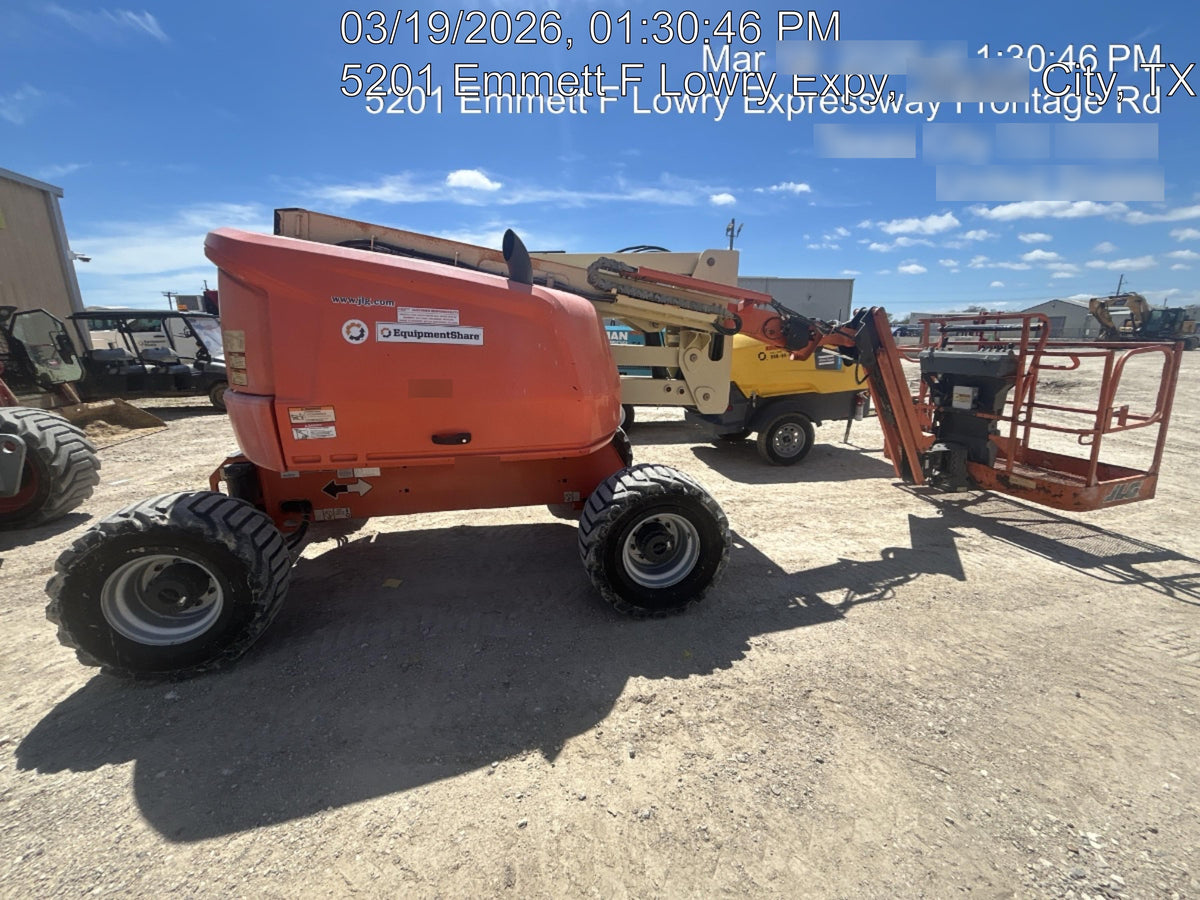 2019 JLG 450AJ