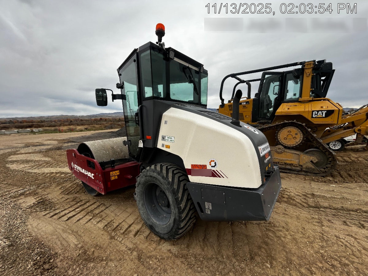 2023 DYNAPAC CA1400D