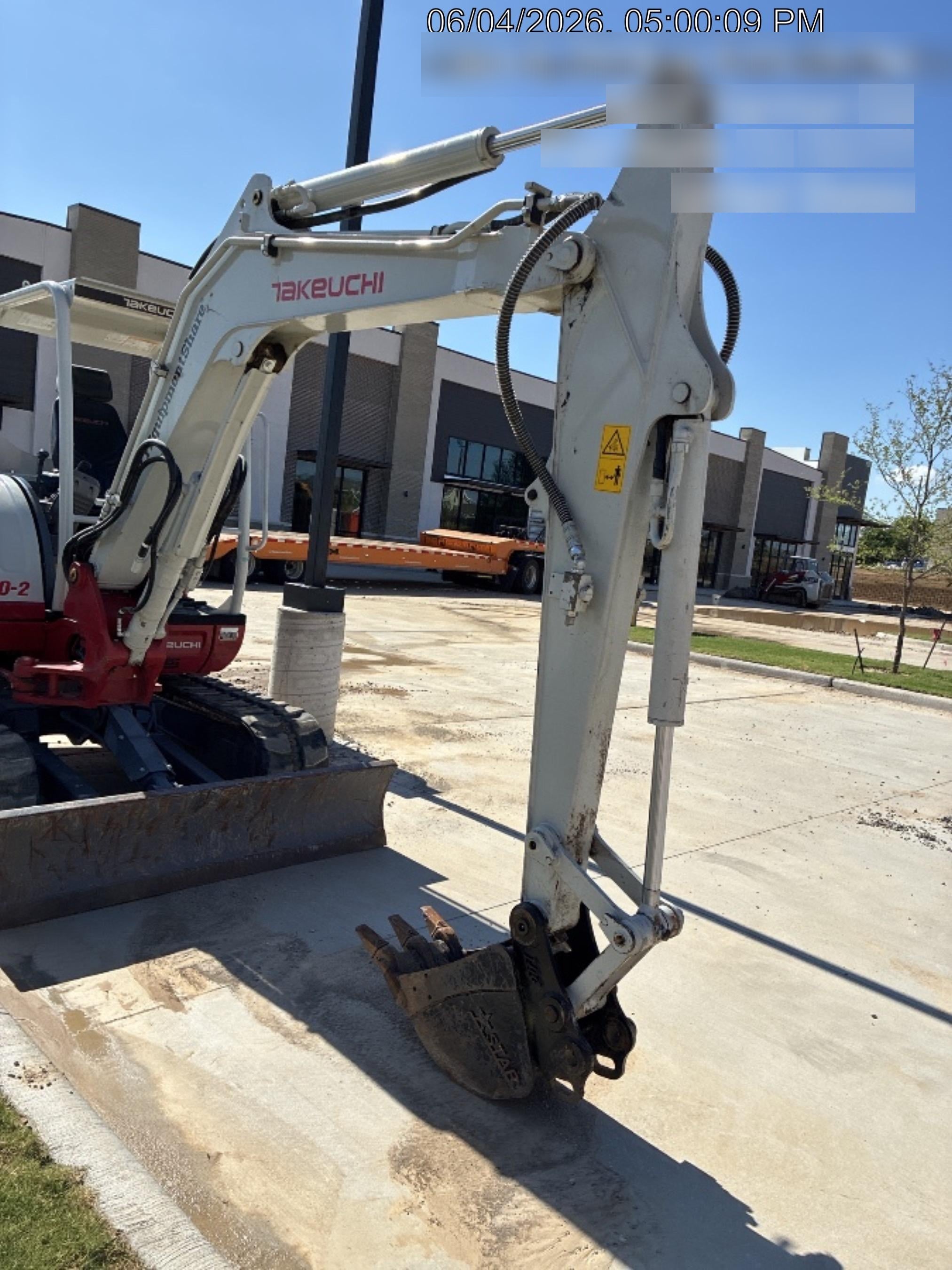 2025 TAKEUCHI TB250-2R