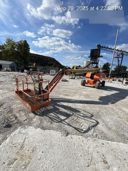 2019 JLG 860SJ