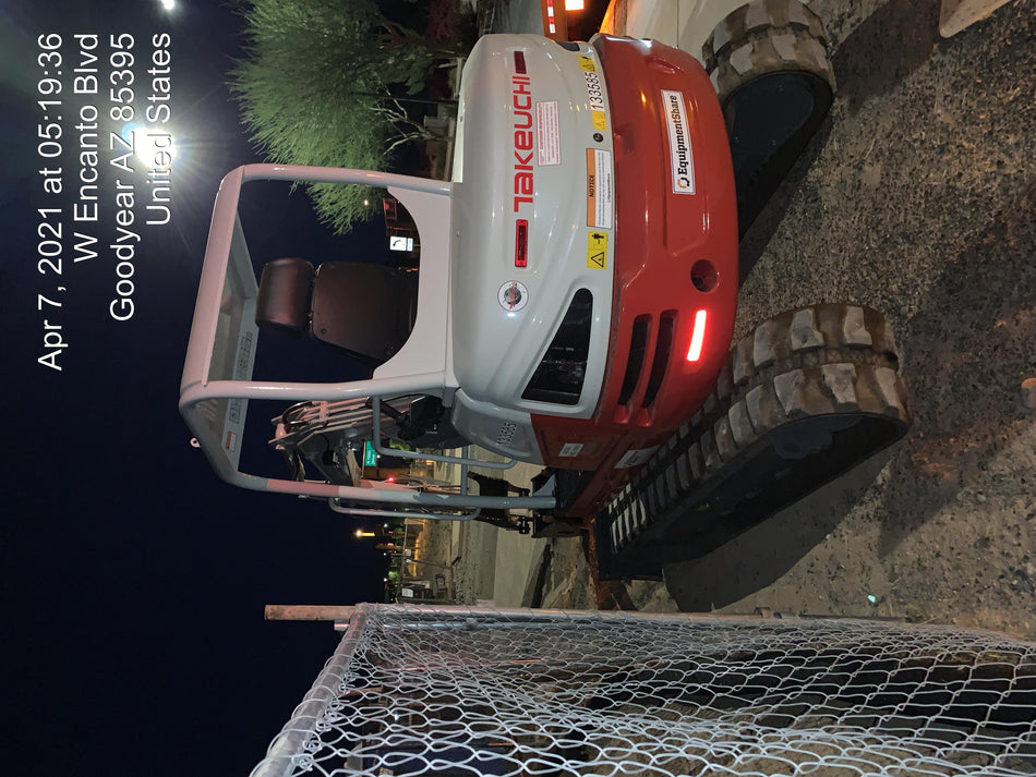 2021 TAKEUCHI TB250-2