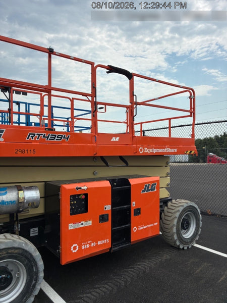 2023 JLG RT4394