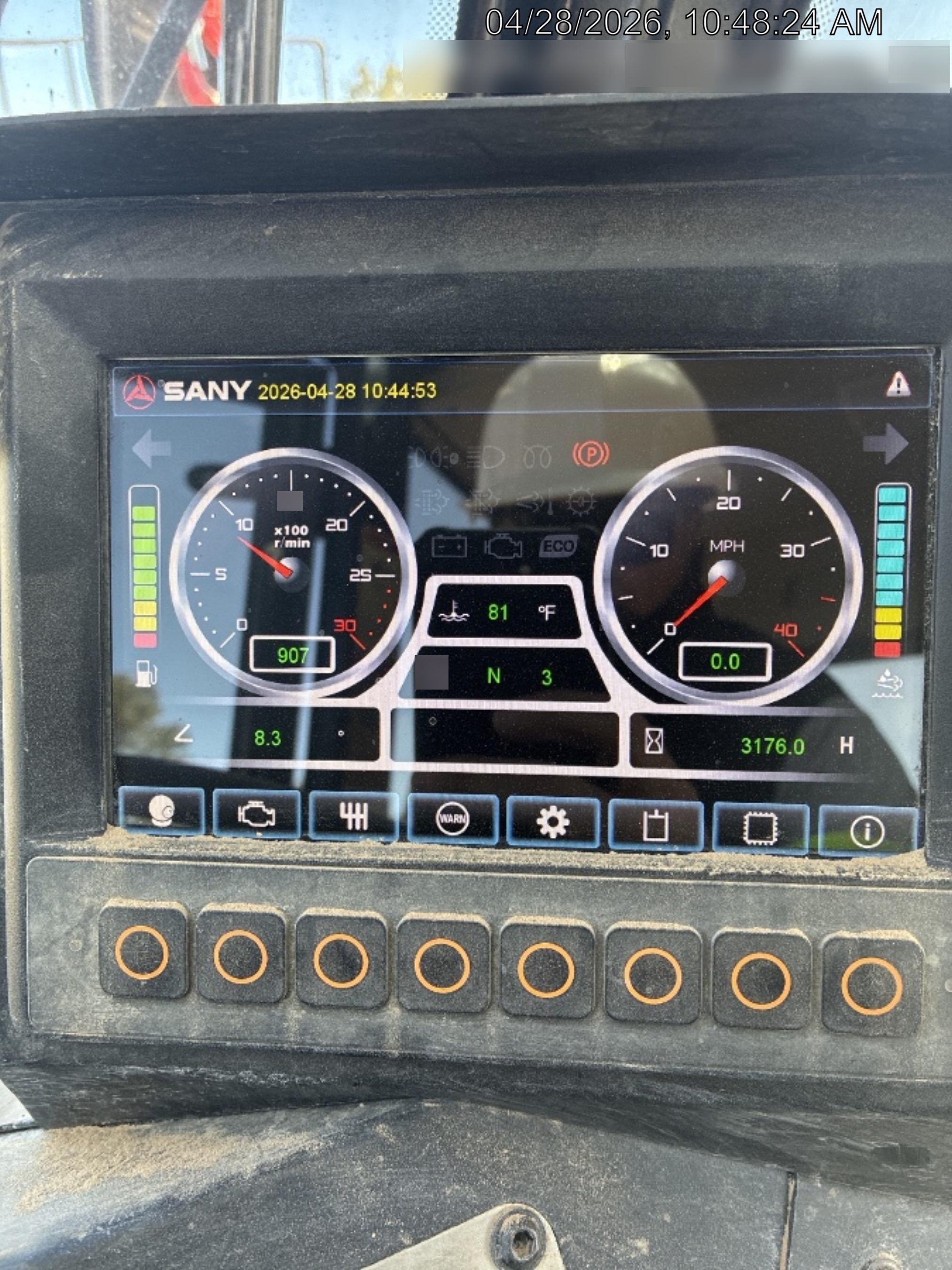 2021 SANY STH1056