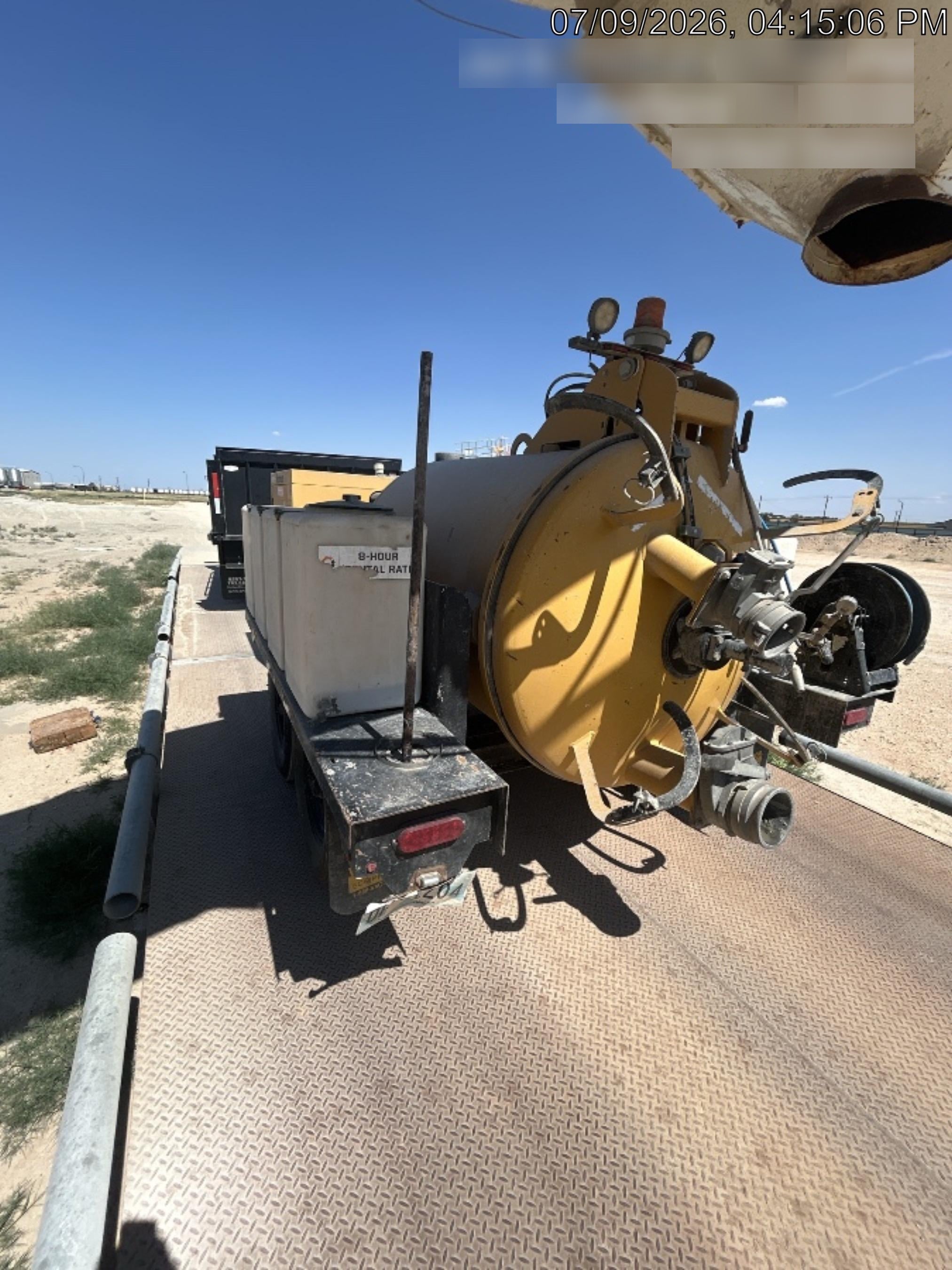 2020 VAC-TRON LP573XDT