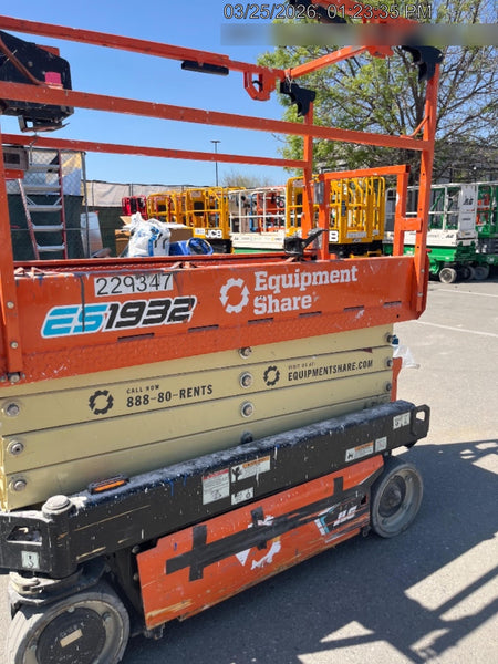 2022 JLG ES1932
