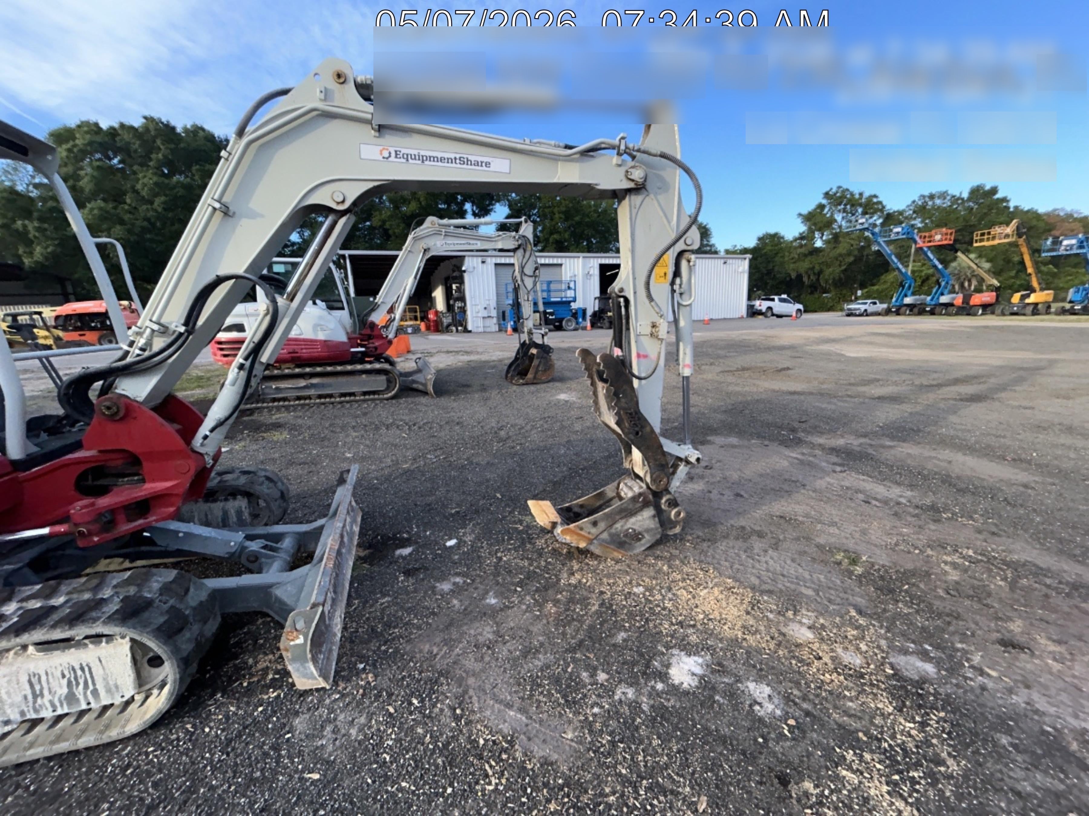 2024 TAKEUCHI TB250-2R