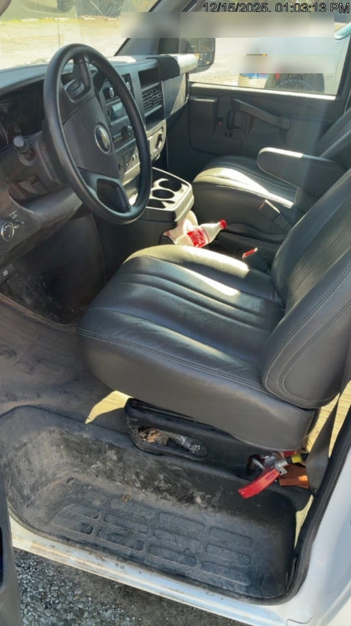 2025 CHEVROLET Express Van - Rental