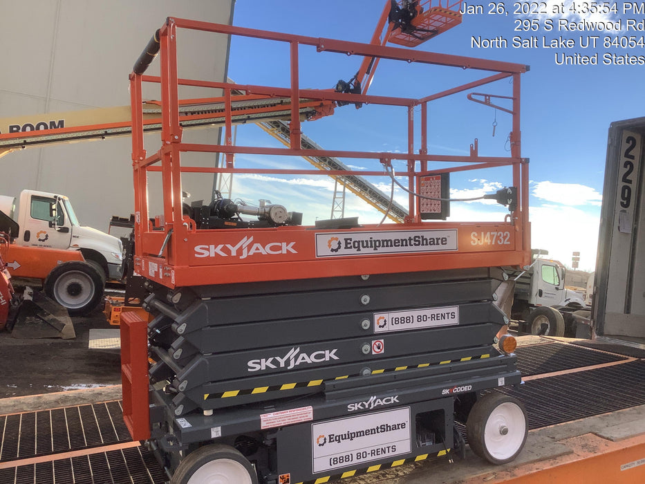 2022 Skyjack SJ3226 Hyd Drive, Sld NM Tires, DBcns, EST