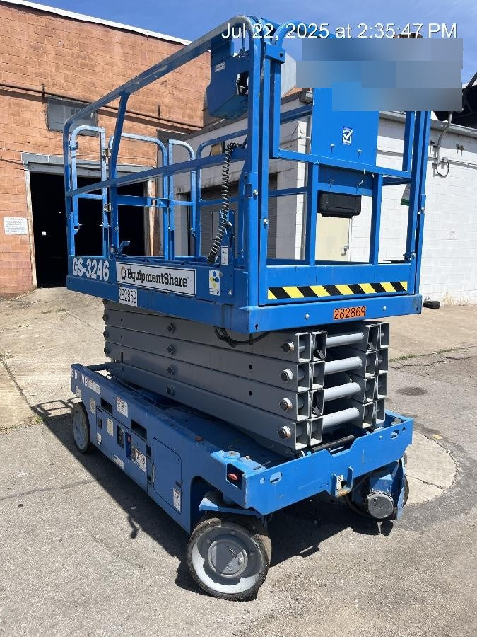 2022 GENIE GS-3246