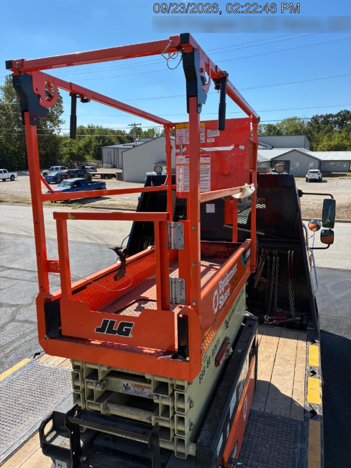 2025 JLG ES1932