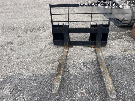 2025 ARROW MATERIAL HANDLING 48" Pallet Forks - Arrow