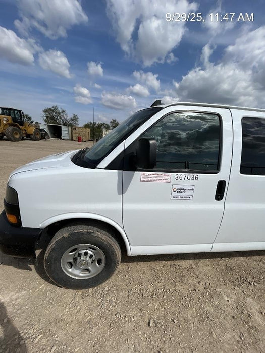 2023 CHEVROLET Express Van - Rental