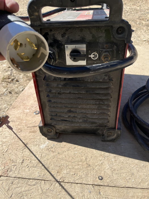 2021 LINCOLN ELECTRIC TOMAHAWK 1000