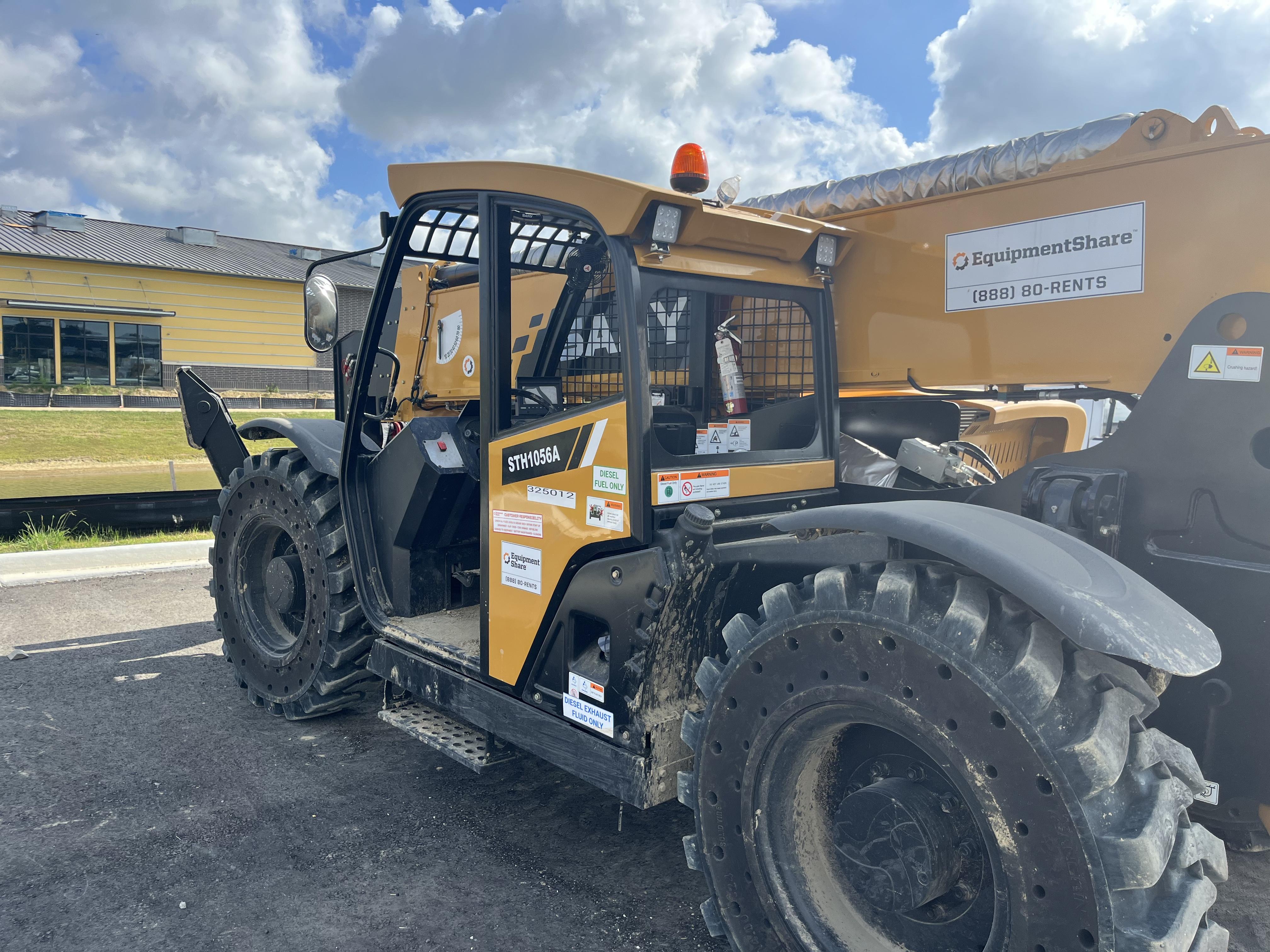 2023 SANY STH1056