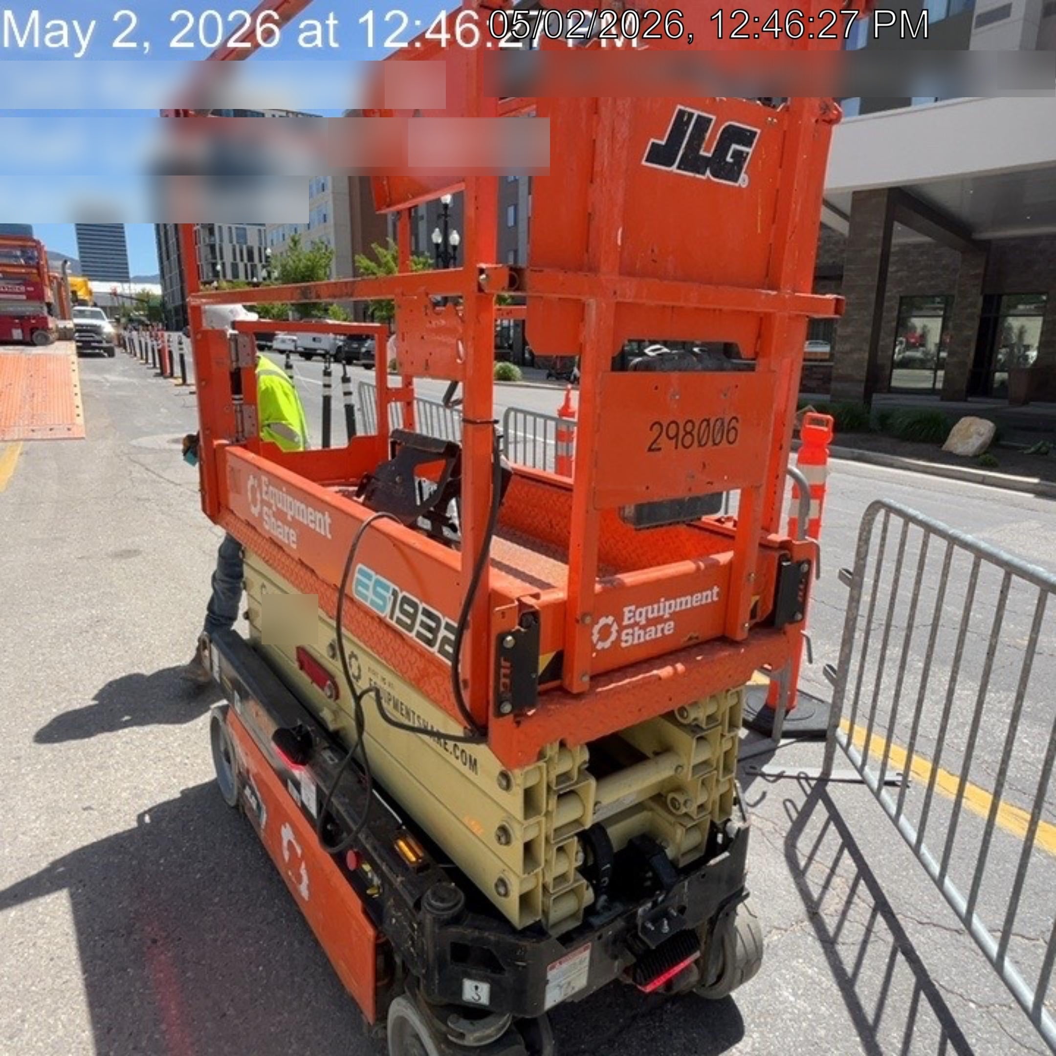 2023 JLG ES1932