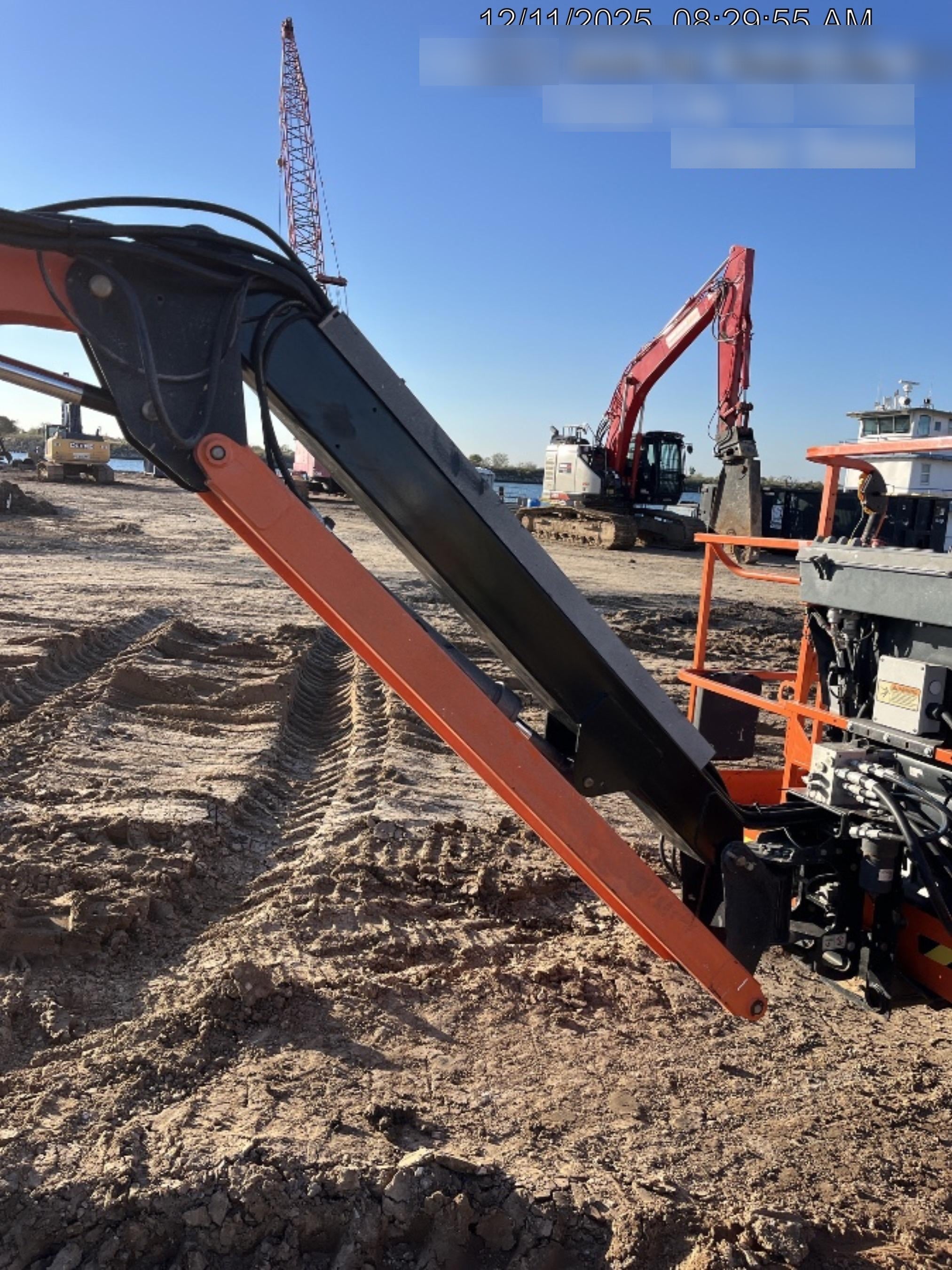 2021 JLG 660SJ Quad Track