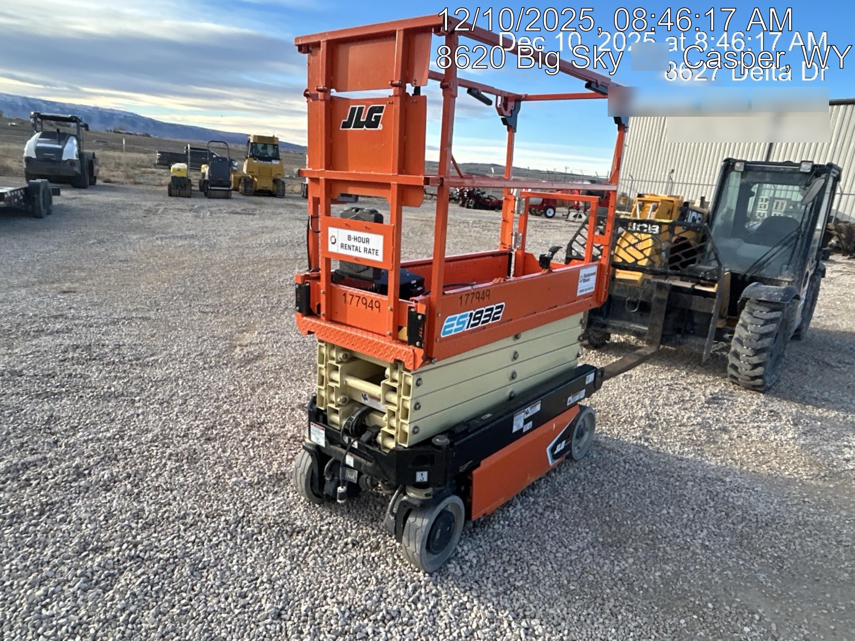 2021 JLG ES1932