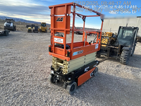 2021 JLG ES1932