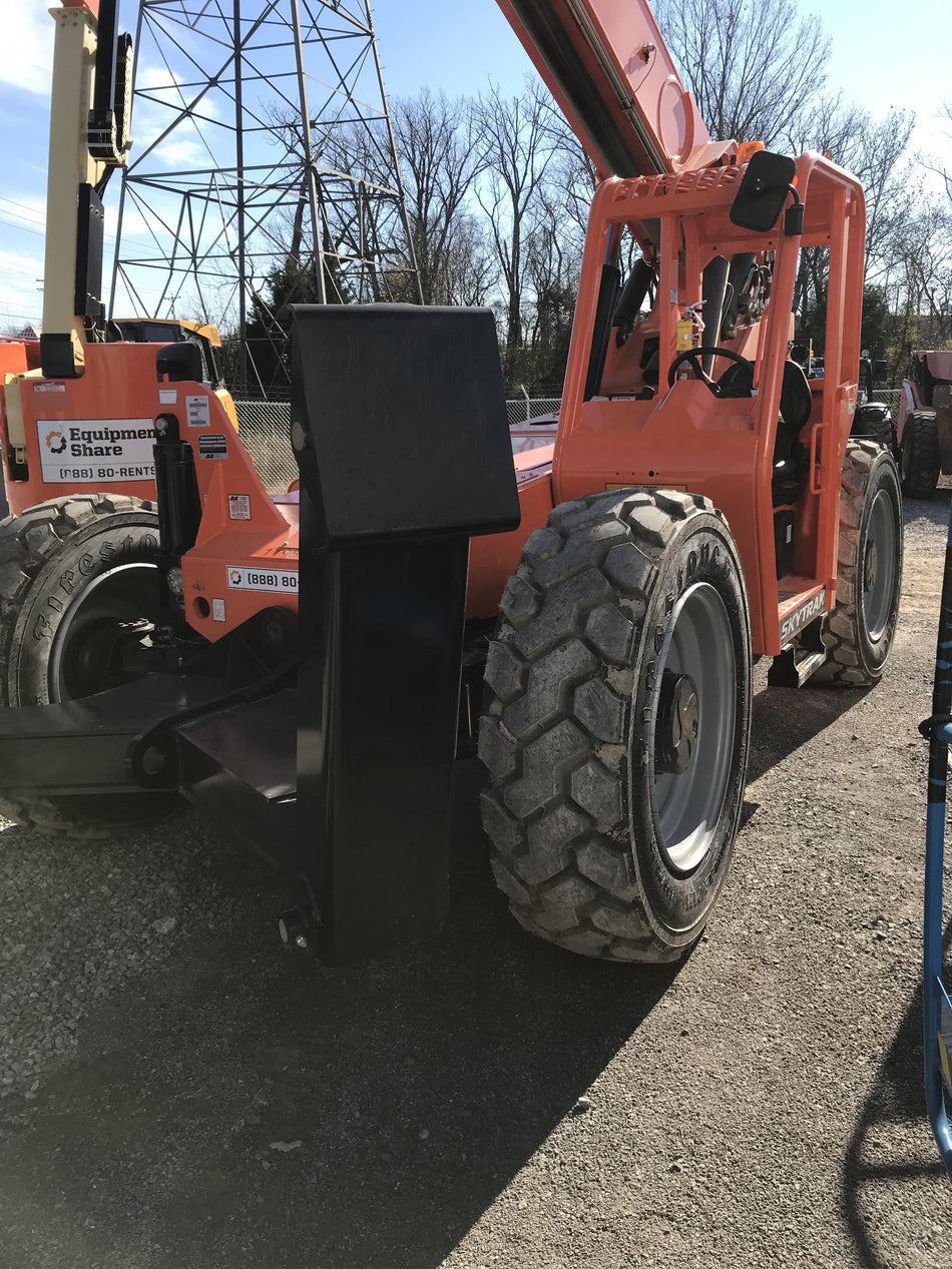 2021 SKYTRAK 12054