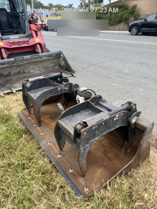 2021 PALADIN UTILITY GRAPPLE 11876-0022