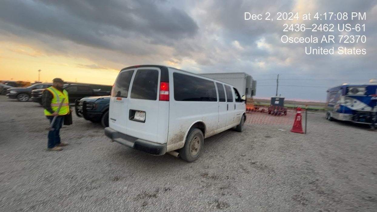 2023 CHEVROLET Express Van - Rental