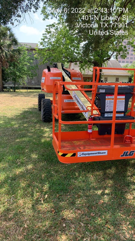 2021 JLG 400S