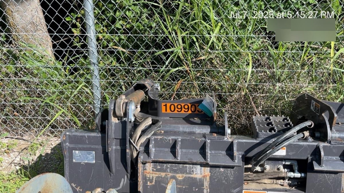 2020 PALADIN 72" Scrap Grapple Bucket - Paladin
