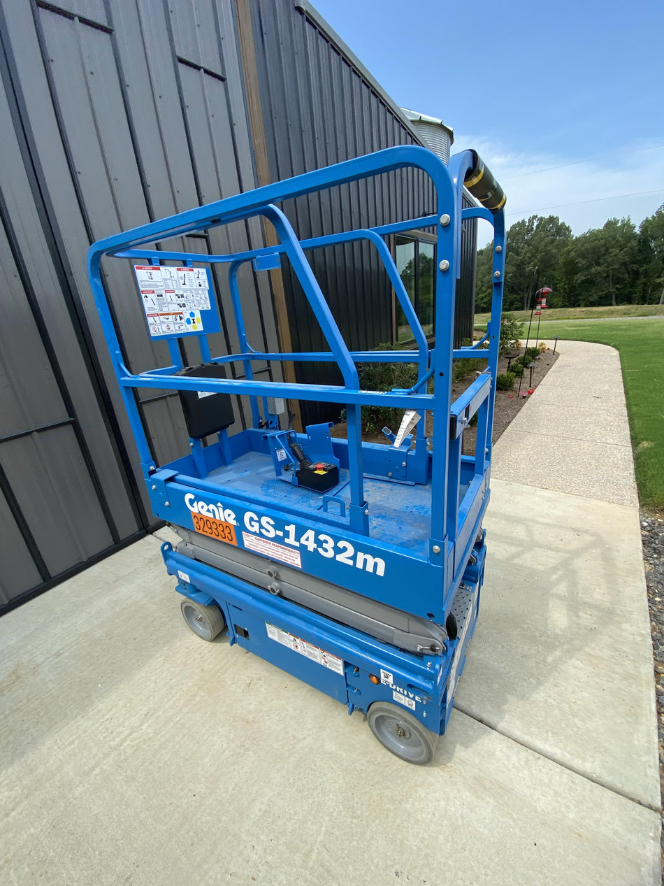 2023 GENIE GS-1432