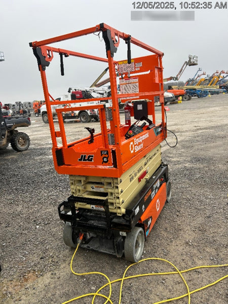 2025 JLG ES1932