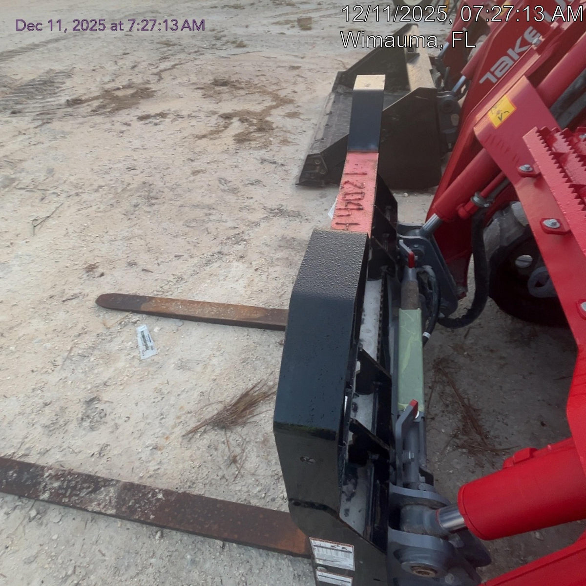 2025 TAKEUCHI TL12V2-CR