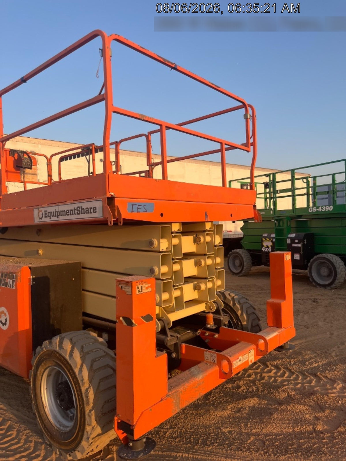 2019 JLG 430LRT