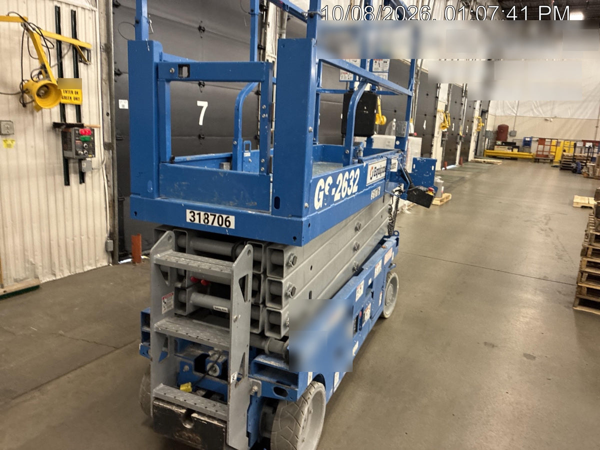 2023 GENIE GS-2632