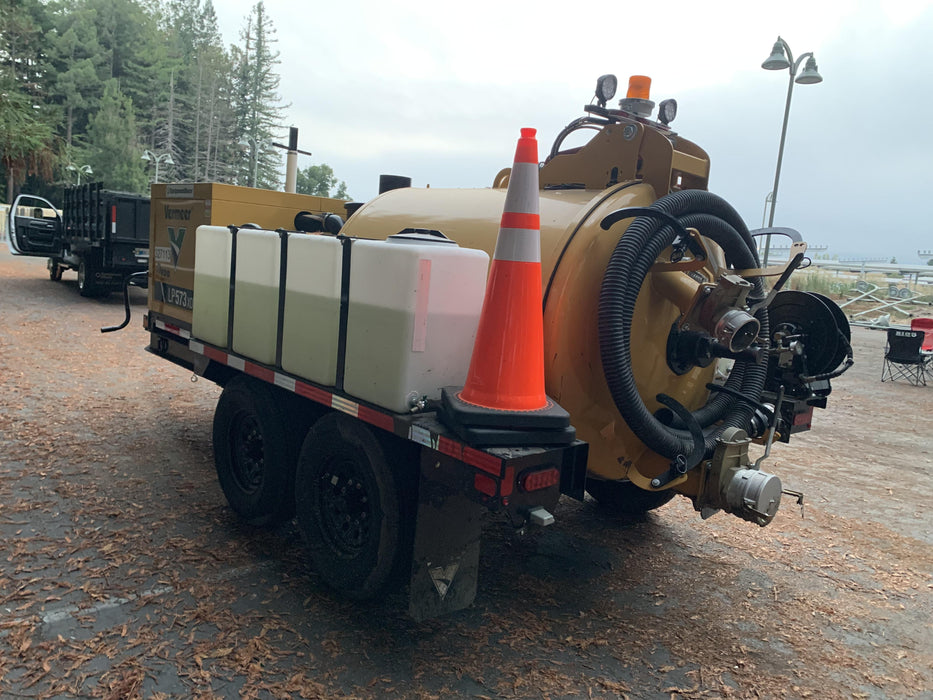 2023 Vac-Tron LP573XDT T4 Koehler Diesel Engine, 500 Gallon Debris Tank, x2 100 Gallon Water Tanks