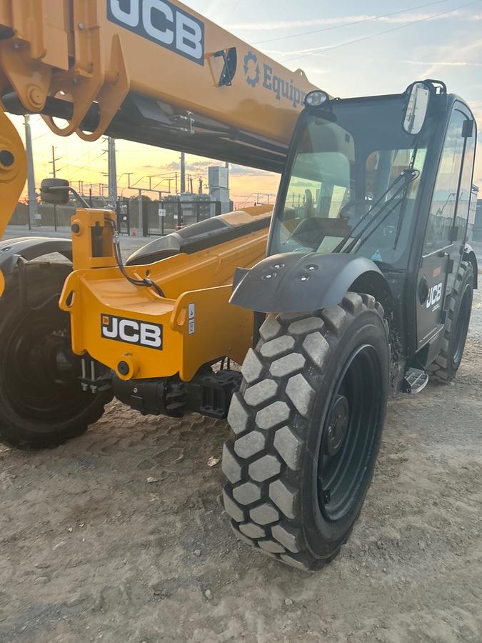 2025 JCB 509-42