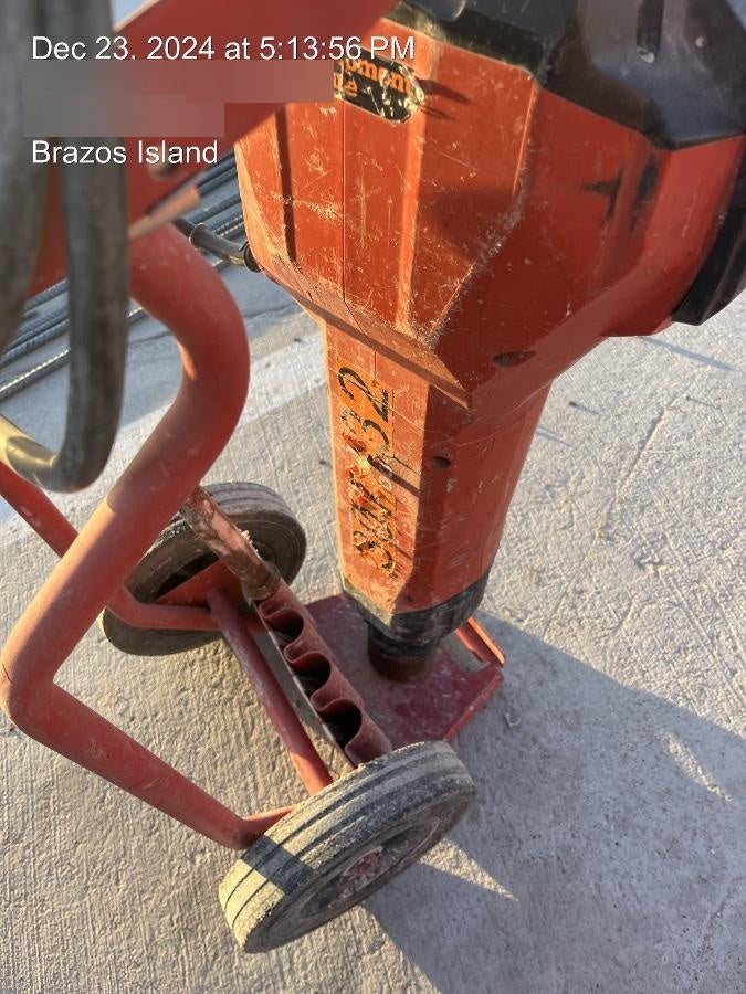 2023 HILTI TE 3000-AVR