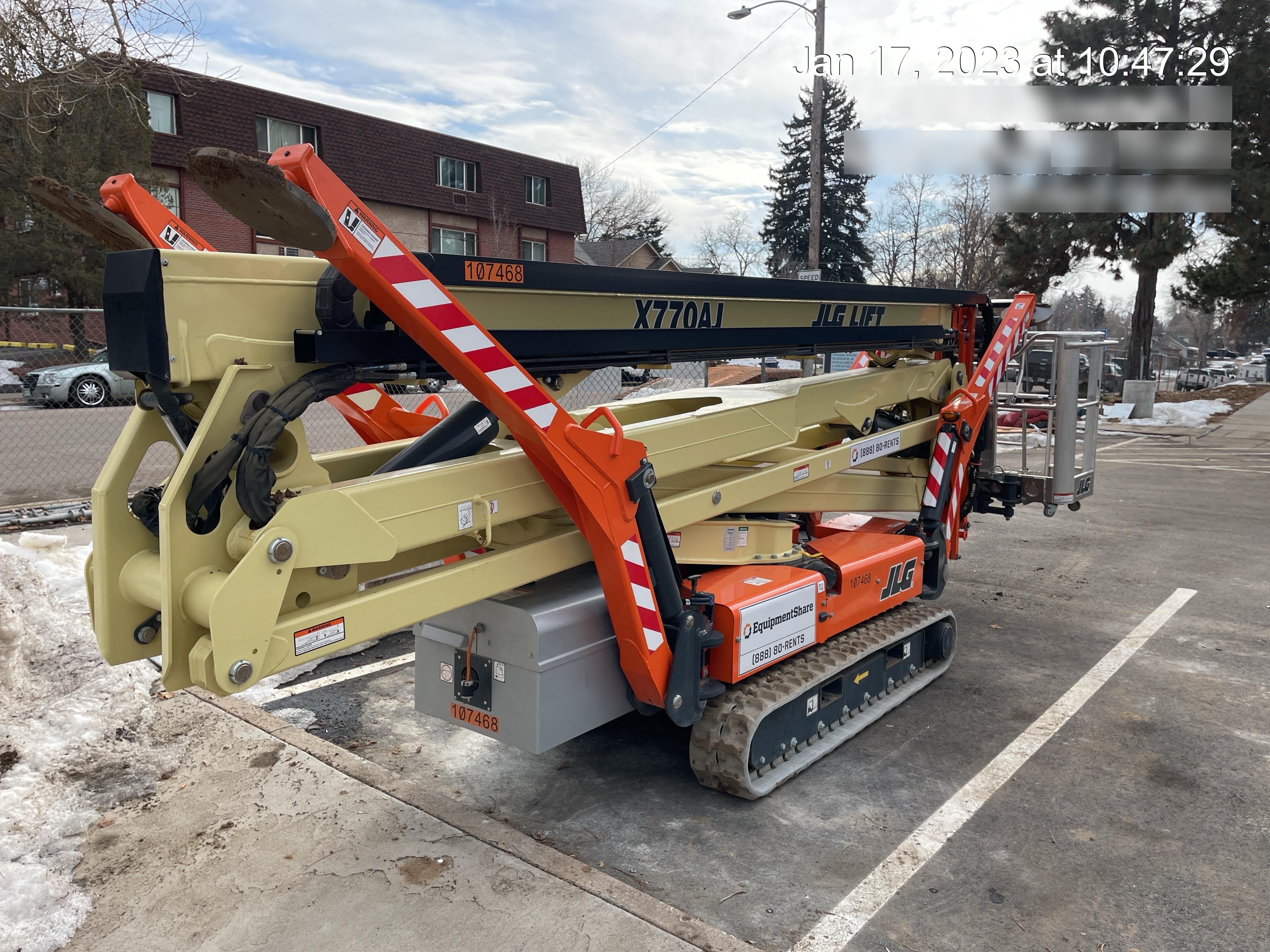 2021 JLG X600AJ
