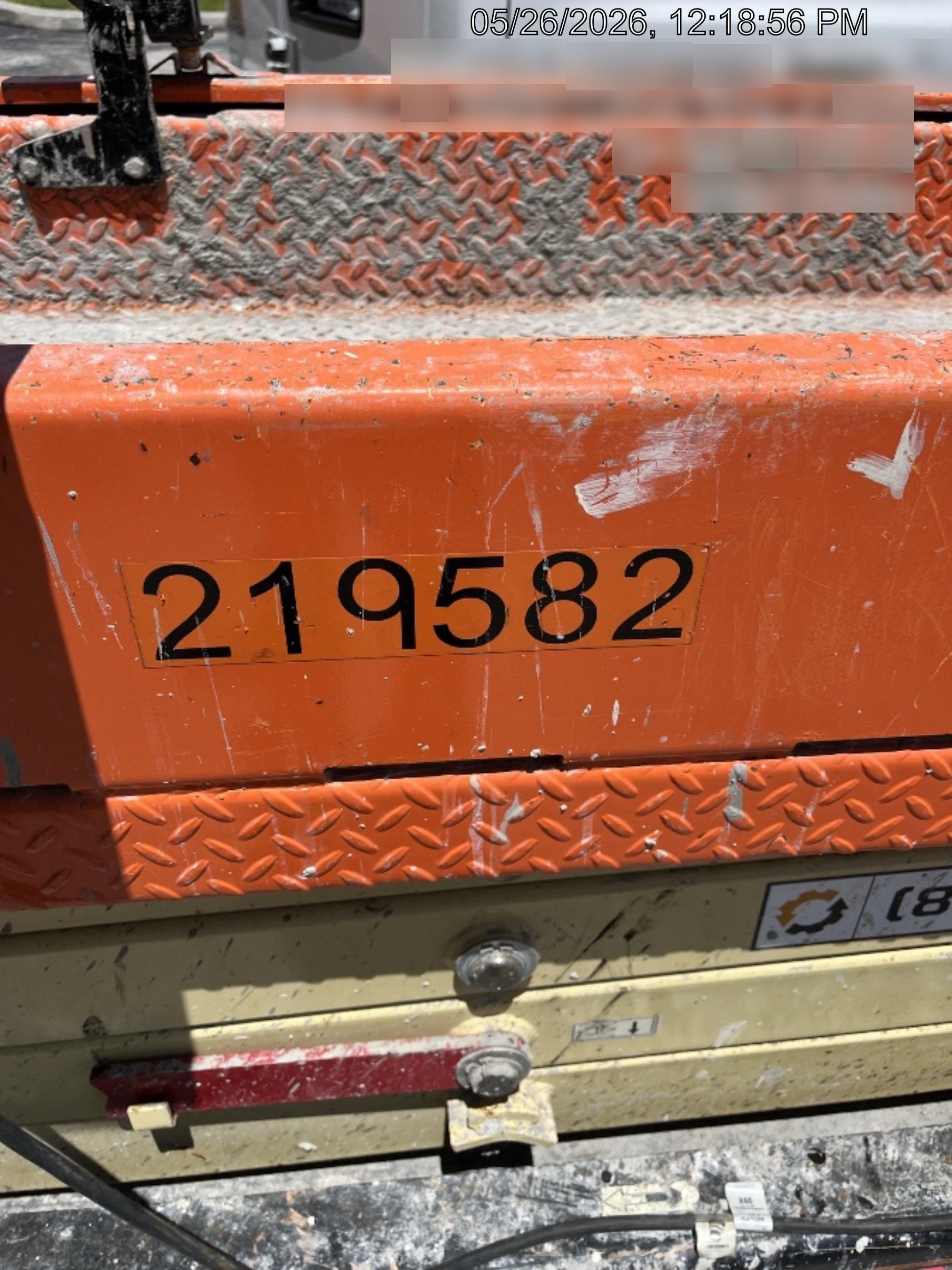 2022 JLG ES1932