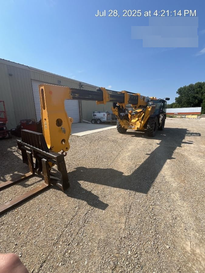 2022 JCB 512-56