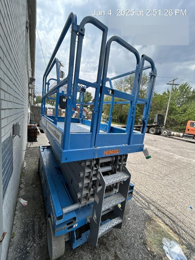 2022 GENIE GS-3246