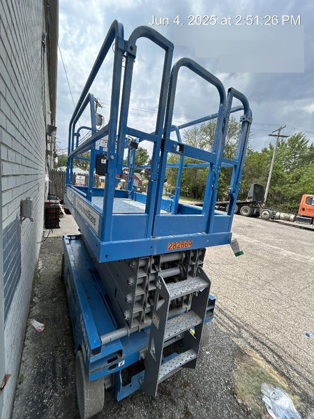 2022 GENIE GS-3246