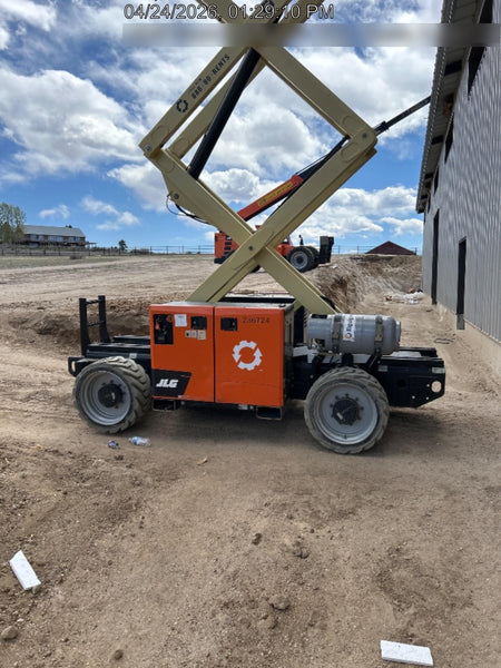 2022 JLG RT2669