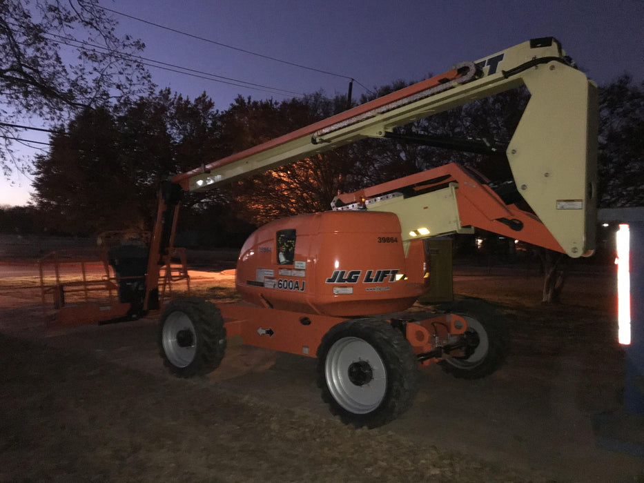 2019 JLG 600AJ