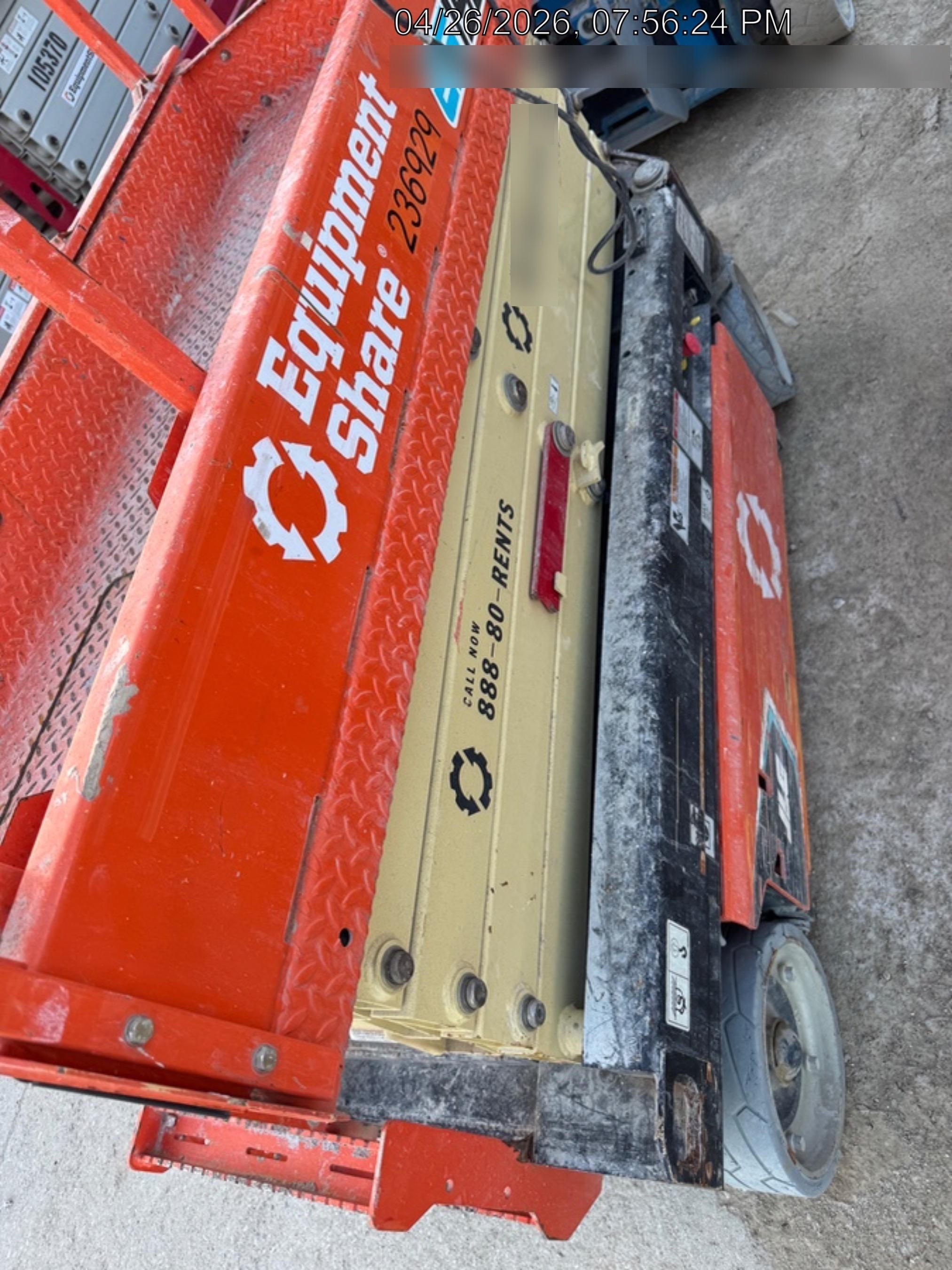 2022 JLG ES1932