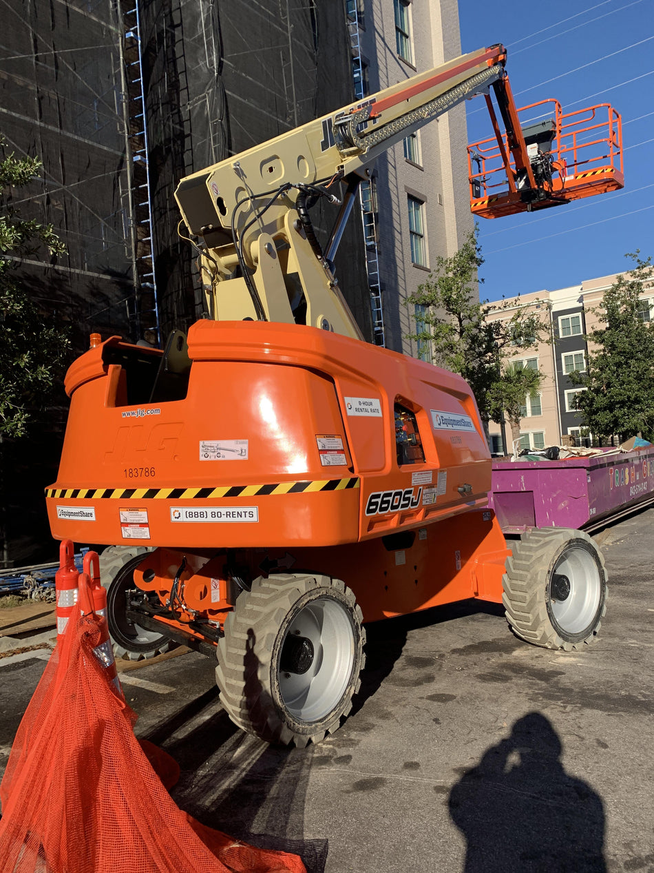 2021 JLG 660SJ